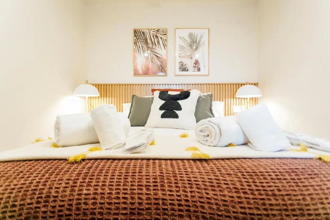 Studio 1Bd 1Bth - Center- Alfalfa Seville